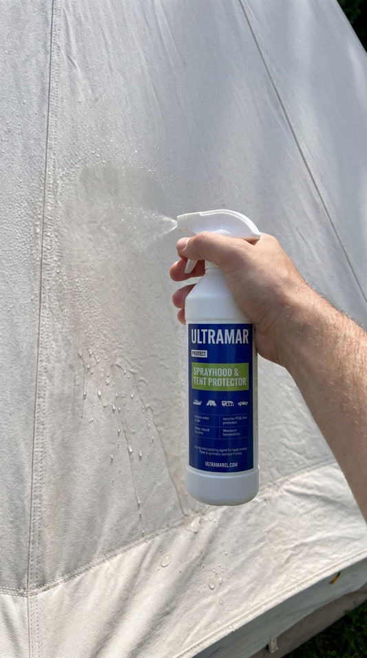 Tentdoek impregneren met beschermspray
