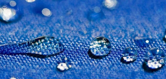 Waarom extra bescherming van je bootkap, tent of zonnescherm geen luxe is