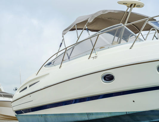 5 fouten die booteigenaren maken bij het schoonmaken van hun bootkap